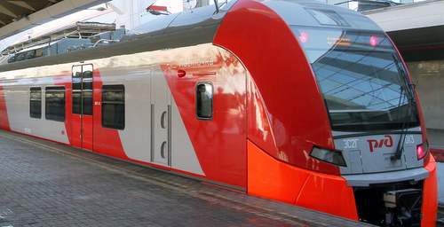Пассажиропоток «Ласточек» на Октябрьской железной дороге увеличился благодаря запуску в конце прошлого года дополнительных составов.
